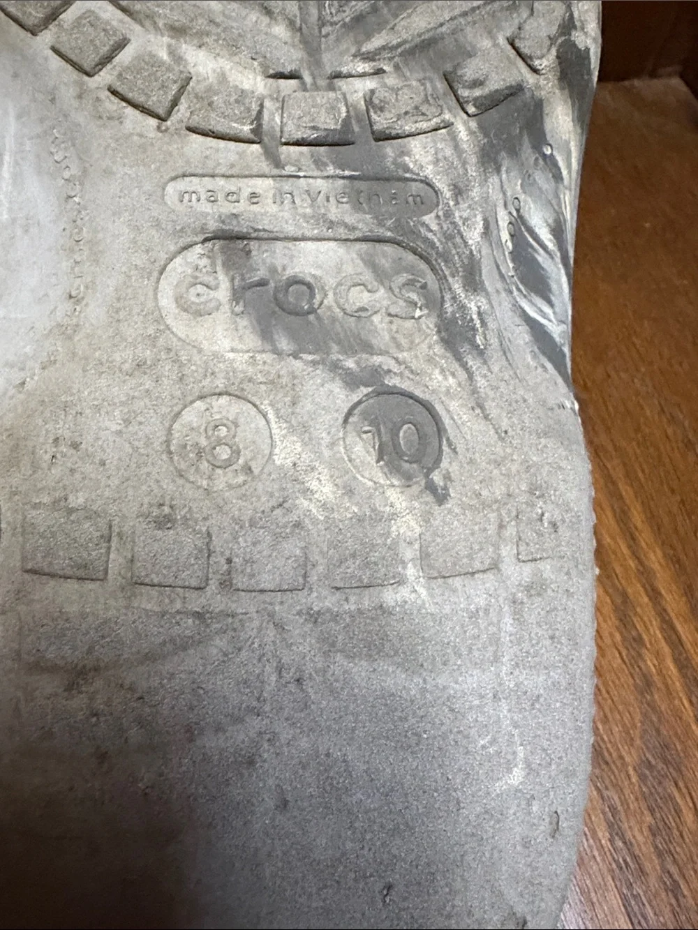 CROCS Classic Clog in Grey Marble Pattern
